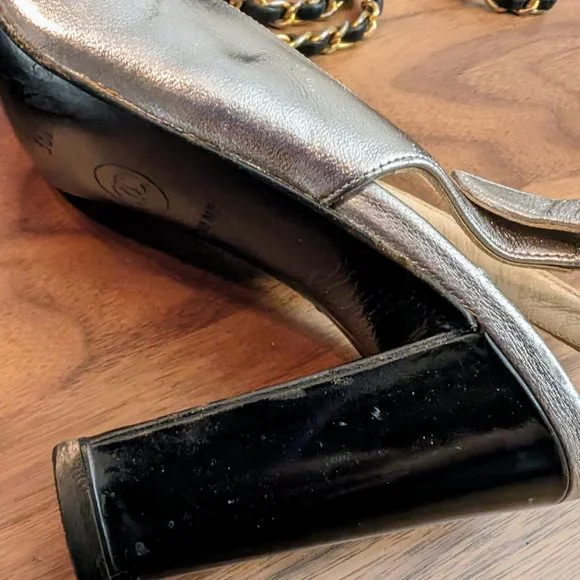 Vintage Chanel Silver Cap Toe Slingback Block Heel Pumps, Sz 36 - Picture 9 of 10